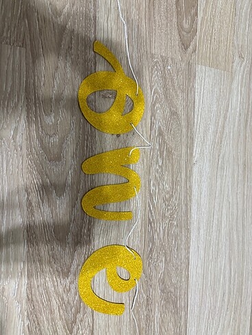 One gold bir yaş flama - Görsel 3