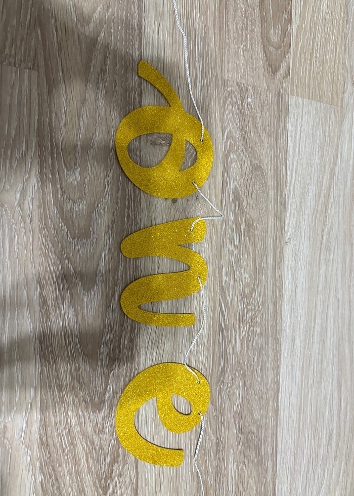 One gold bir yaş flama - Görsel 3