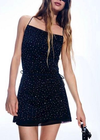 Bershka Pul Detaylı Siyah Mini Askılı Elbise