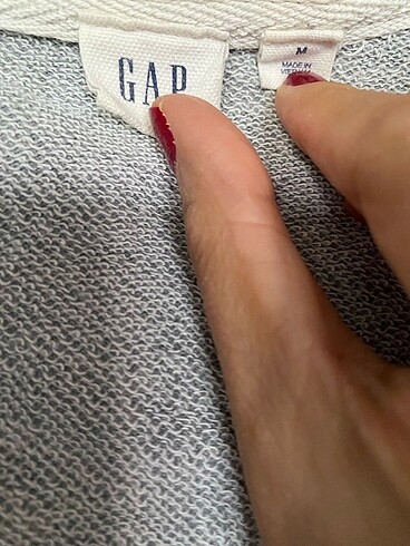 m Beden Gap sweat
