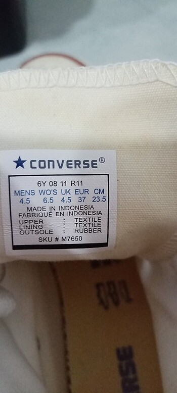 37 Beden beyaz Renk Converse ayakkabı 