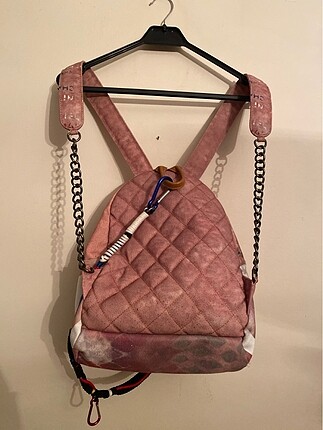 Beden Chanel sırt çantası