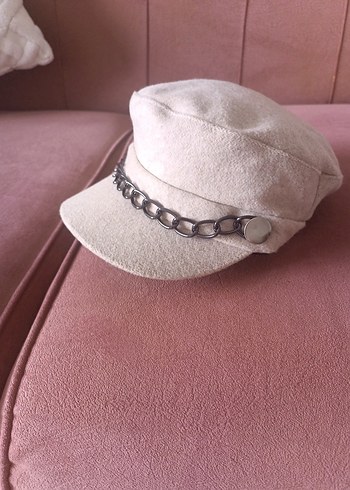Gri Zincir Detaylı Bej Kadın Yün Şapka - Görsel 4
