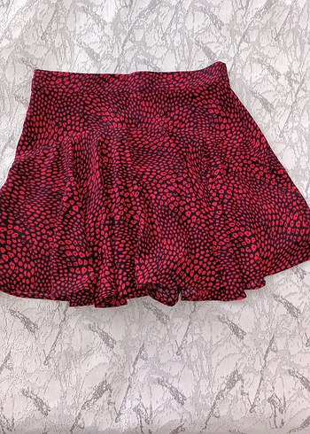 Kırmızı Renkli Mini Volanlı Etek - Görsel 2