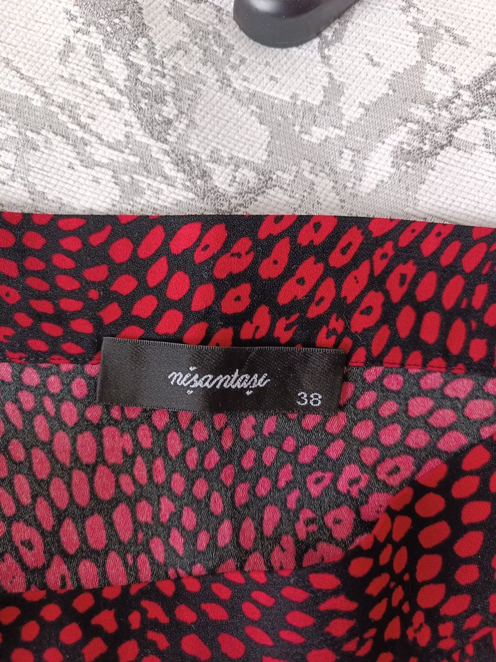 Kırmızı Renkli Mini Volanlı Etek - Görsel 3