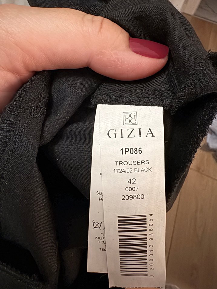 Düğmeli Siyah Kadın Kumaş Pantolon - Görsel 5