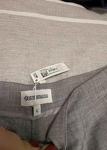 Kadın Gri Regular Fit Pamuklu Kumaş Pantolon - Görsel 2