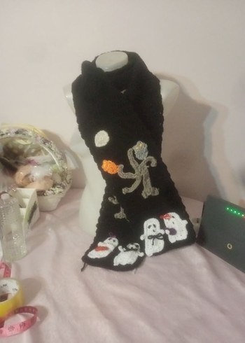 Hayaletler date e çıkıyor! scarf - Görsel 8
