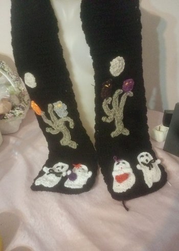 Hayaletler date e çıkıyor! scarf - Görsel 9