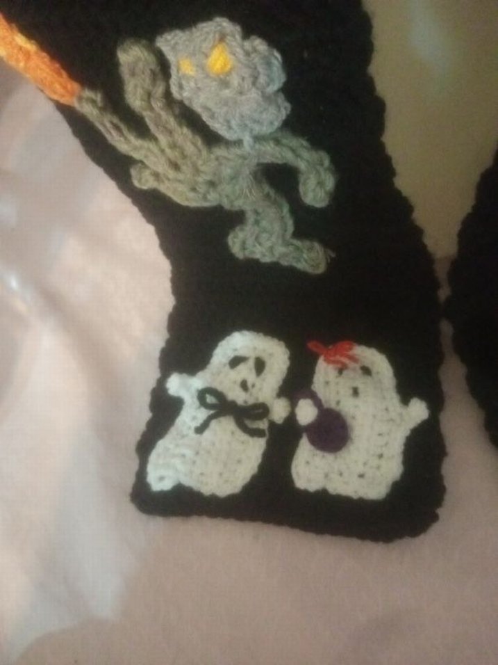 Hayaletler date e çıkıyor! scarf - Görsel 5