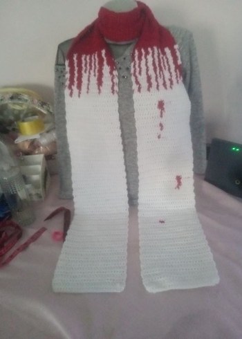 Gothic creepy bloody neck scarf - Görsel 3