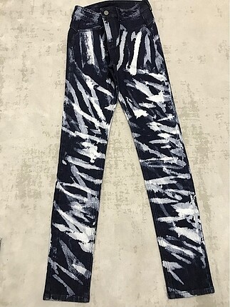 Jeans likralı