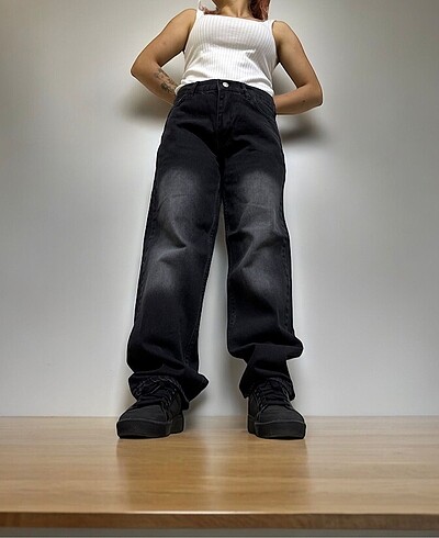 BAGGY FIT JEAN