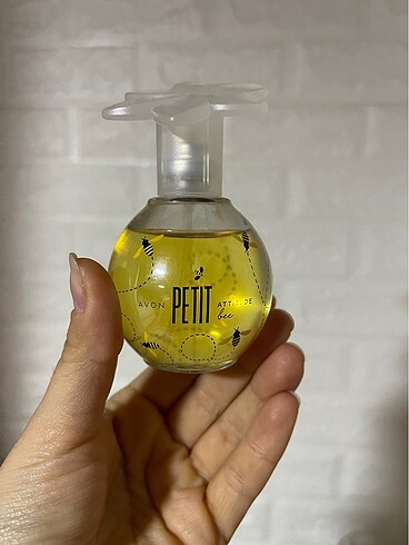Avon Petit attitude bee parfüm