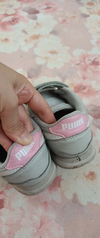 28 Beden gri Renk Puma spor ayakkabı 