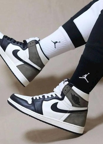 Nike Nike Air Jordan 1 High Dark Mocha