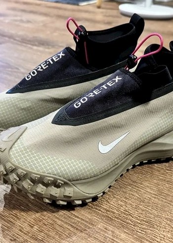 Nike Acg Mountain Fly Gore-Tex Khaki