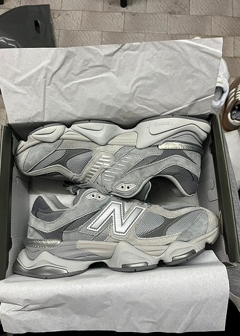 45 Beden New Balance 9060 Shadow Grey