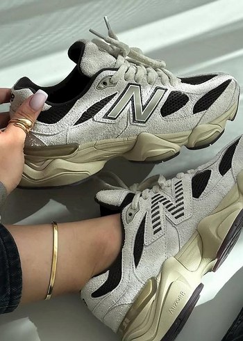 New Balance 9060 Sydney Mclaughlin