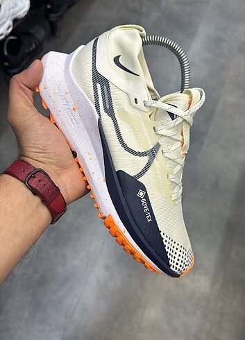 Nike REACT PEGASUS TRAIL 4 GORE-TEX