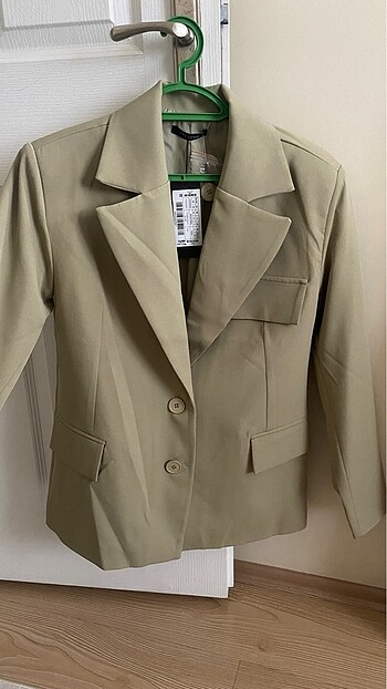 Etiketli blazer