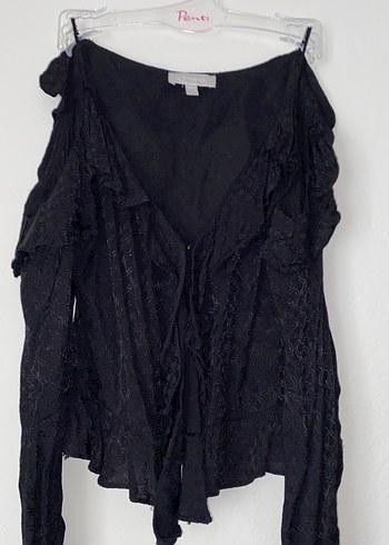 Siyah V Yaka Fırfırlı Kadın Bluz - Görsel 3