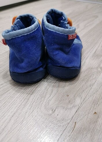 22 Beden mavi Renk Bebek ev ayakkabısı 22 numara