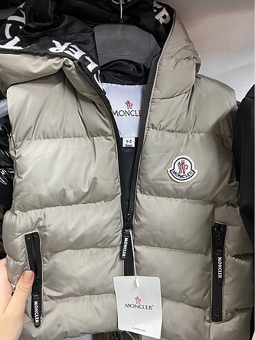 Moncler yelek