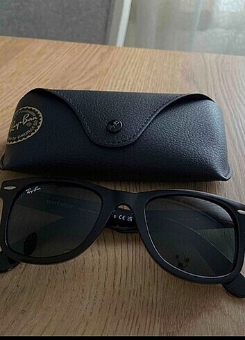 Ray-Ban Güneş gözlüğü 