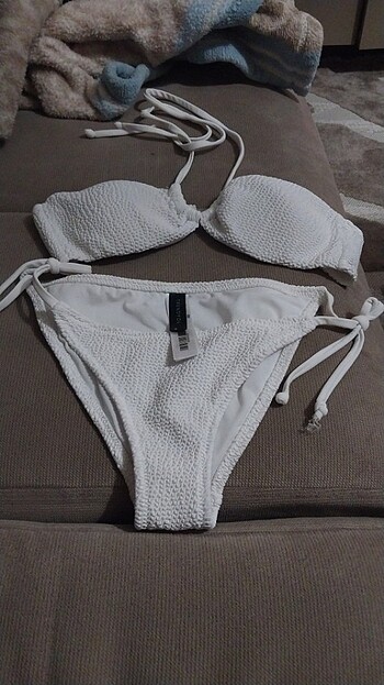 Bikini 2 kez giyilmis