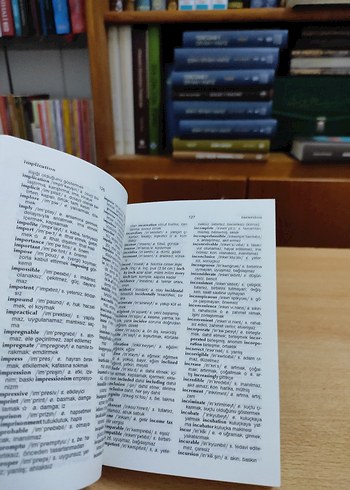 İngilizce Türkçe Öğrenci Sözlüğü FONO - Görsel 4