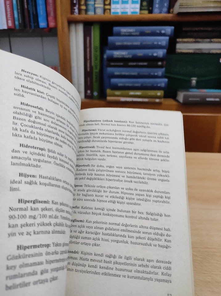 Sağlık Terimleri Sözlüğü - Prof. Dr. Mustafa Güler - Görsel 3