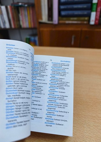 Almanca Cep Sözlüğü - Türkçe Almanca - Görsel 5