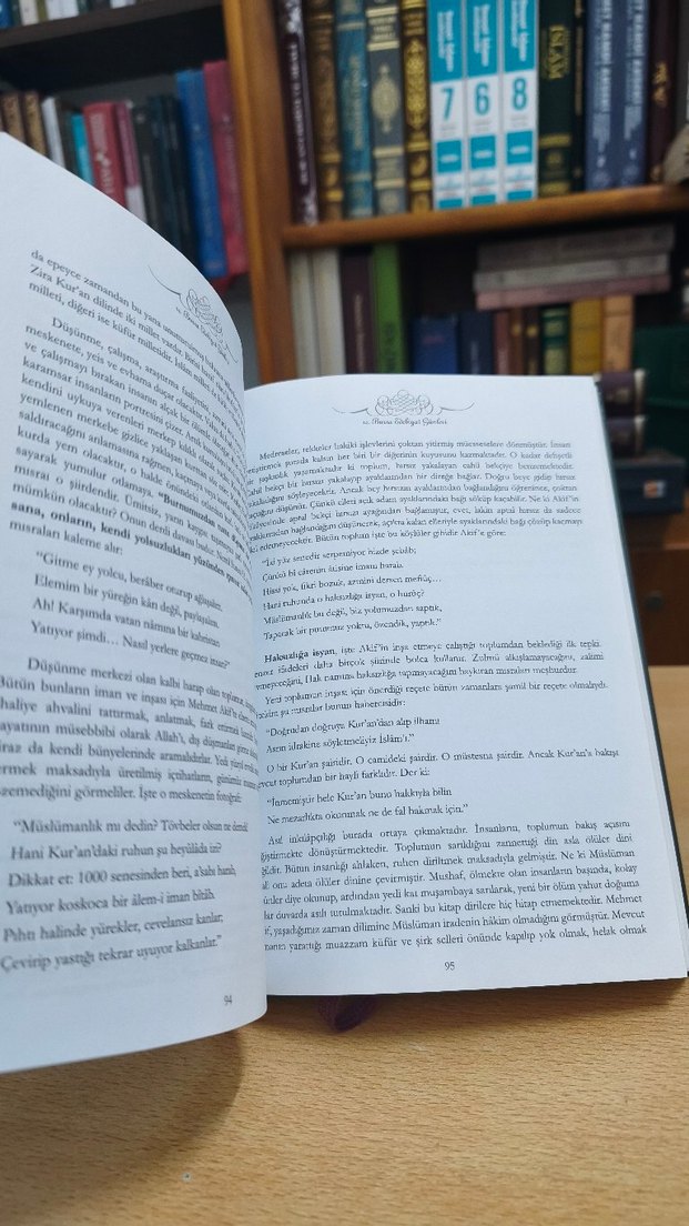 14. Bursa Edebiyat Günleri Bildiriler Kitabı - Görsel 4