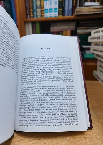 Doğudan Batıdan 2 Cilt Takım - Görsel 11