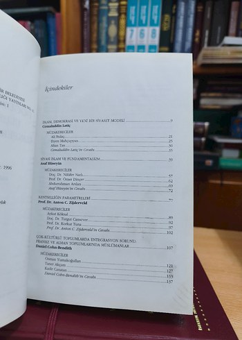 Doğudan Batıdan 2 Cilt Takım - Görsel 7