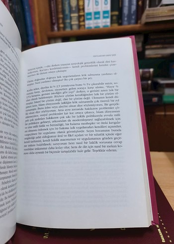 Doğudan Batıdan 2 Cilt Takım - Görsel 2