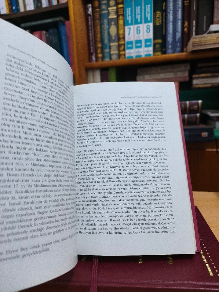 Doğudan Batıdan 2 Cilt Takım - Görsel 4