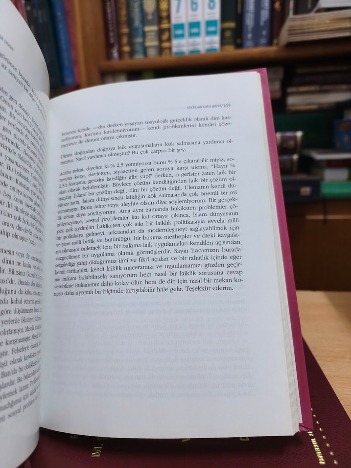 Doğudan Batıdan 2 Cilt Takım - Görsel 2