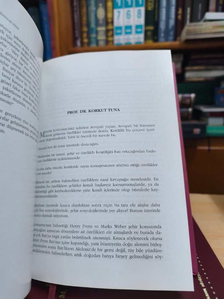 Doğudan Batıdan 2 Cilt Takım - Görsel 3