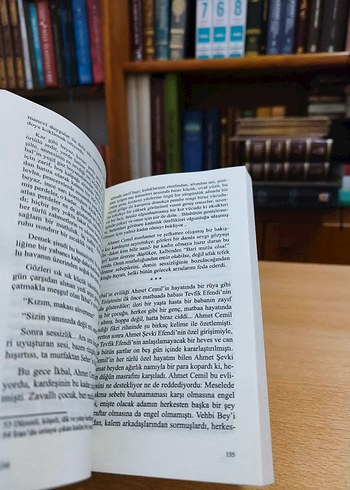 Mai ve Siyah - Halid Ziya Uşaklıgil - Görsel 3