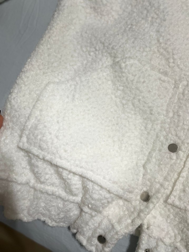 Düğmeli Beyaz Kadın Ceket - Görsel 3