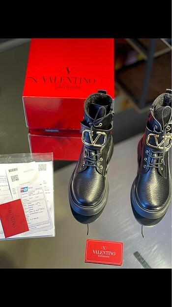 Valentino Unisex Bot ????