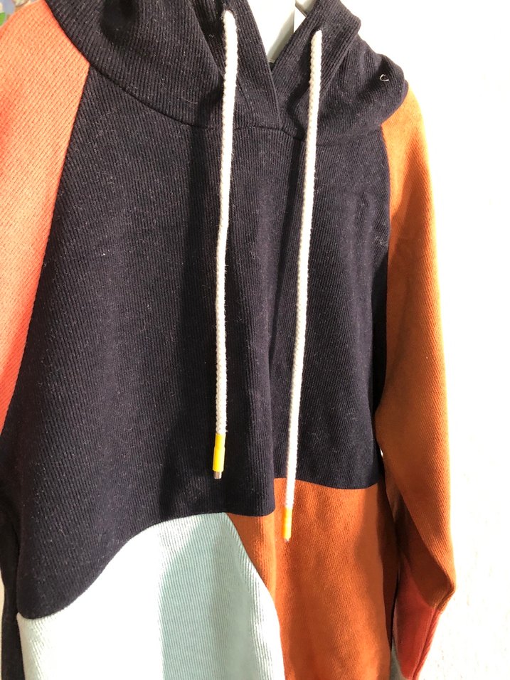 Kapüşonlu, Renk Bloklu Kadın Sweatshirt - Görsel 4