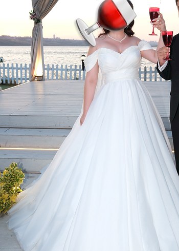 42 Beden beyaz Renk Narin Moda Gelinlik