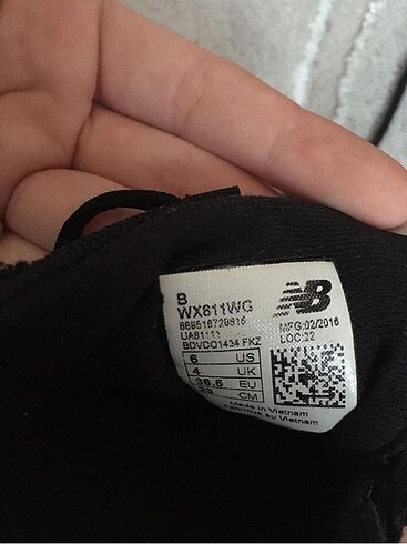 36,5 Beden siyah Renk Orjinal New balance spor ayakkabı