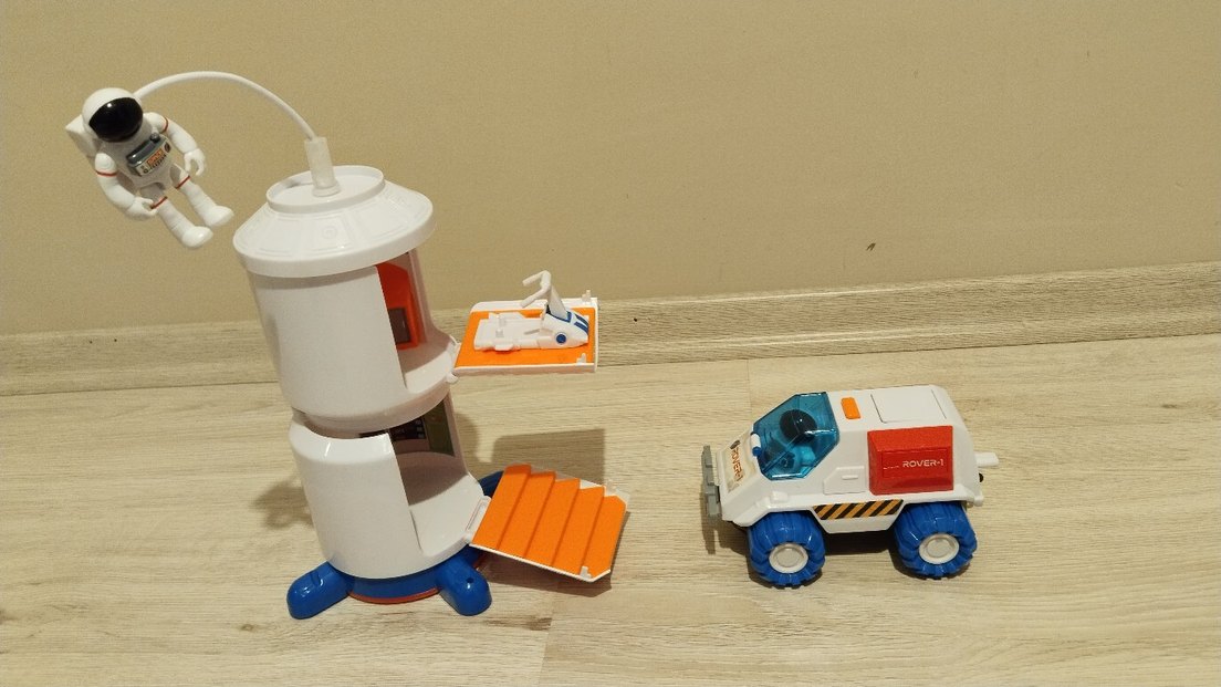 sunman Uzay Temalı Beyaz Oyuncak Roket ve Araç - Görsel 2