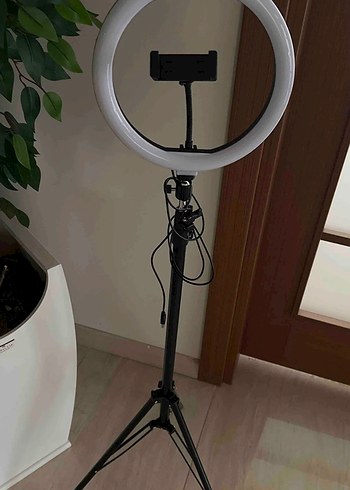 Işıklı Siyah Selfie Çubuğu ve Tripod