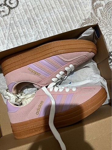 Replika Adidas ayakkabı pembe
