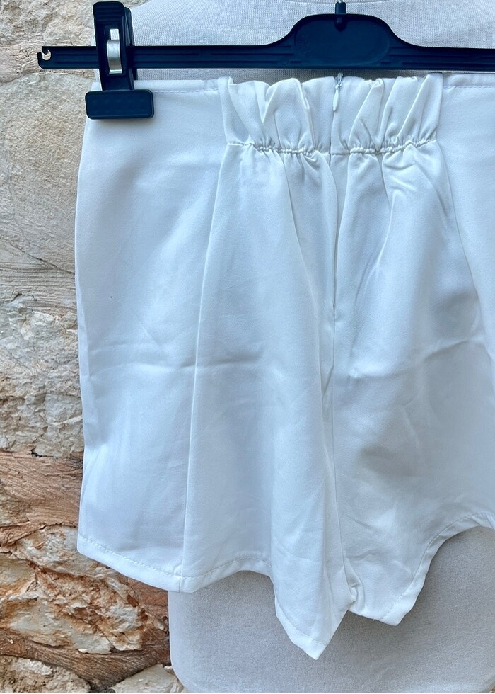 Beyaz şort etek - Görsel 5
